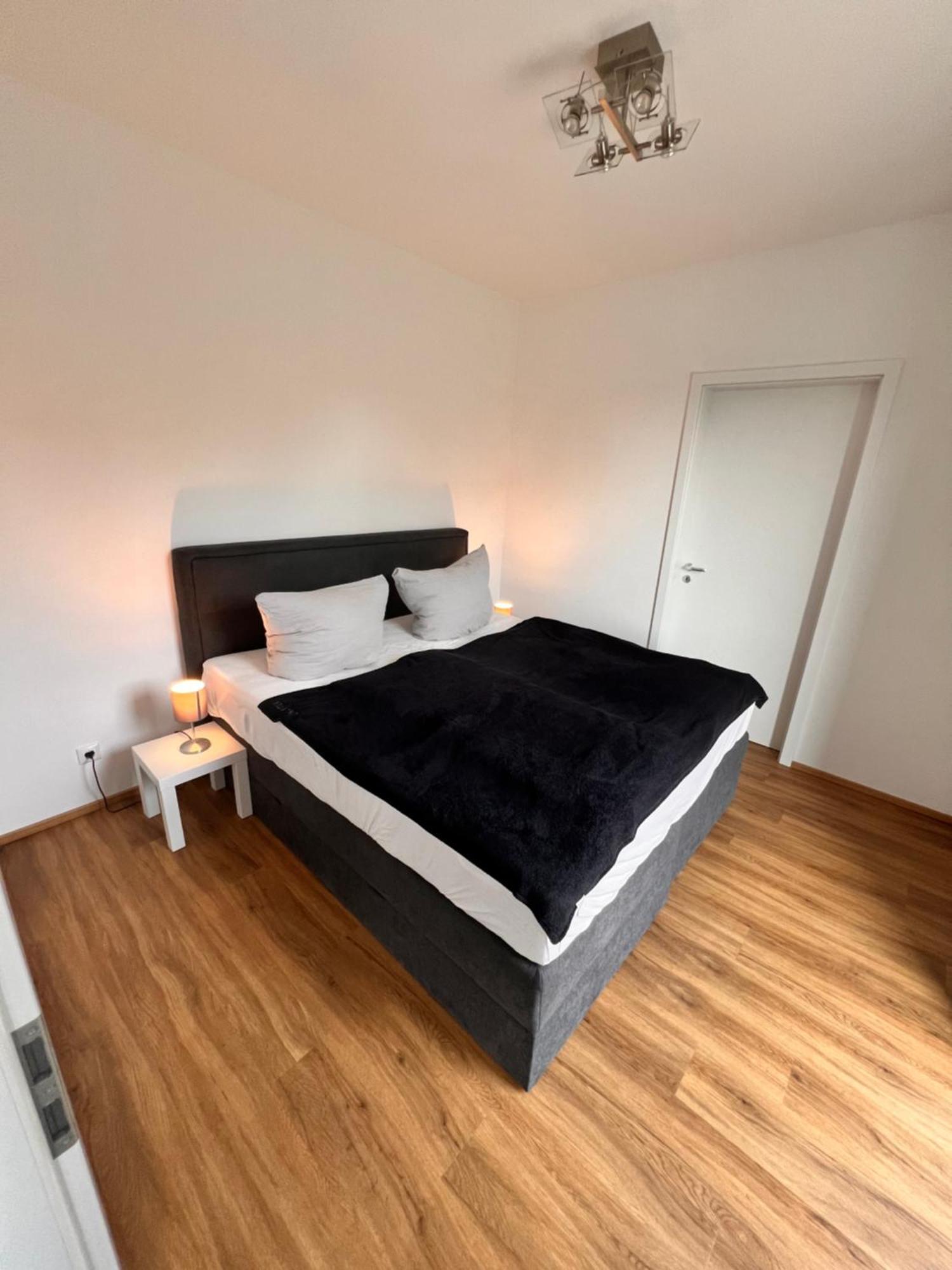 Modernes City-Apartment - Top-Lage In Nuernberg Exterior foto